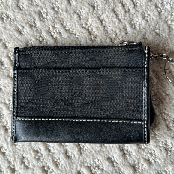 Small Coach Wallet - Picture 2 of 3